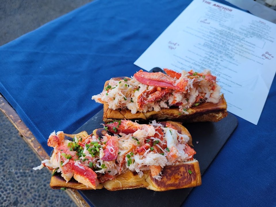 Anchor Lobster Roll